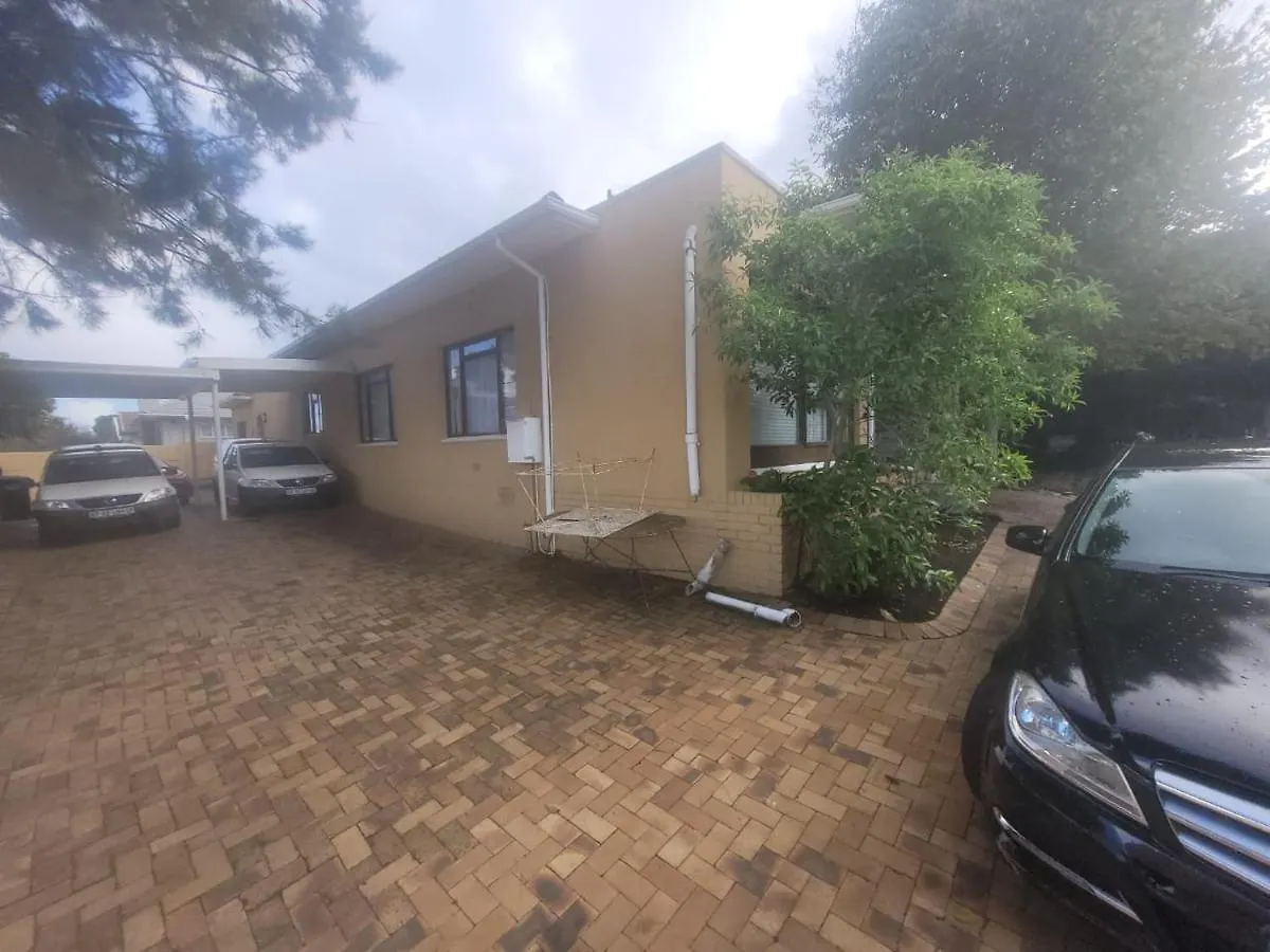 Guest house Zenith House Boston Self Catering Accomodation Cape Town