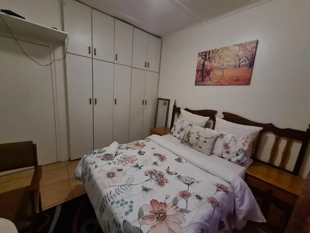 Guest house Zenith House Boston Self Catering Accomodation Cape Town